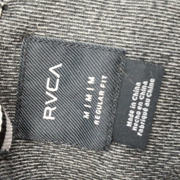 Grey RVCA  size mens medium pullover hoodie with pockets - Picture 3 of 9